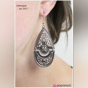 Vintage paparazzi earrings